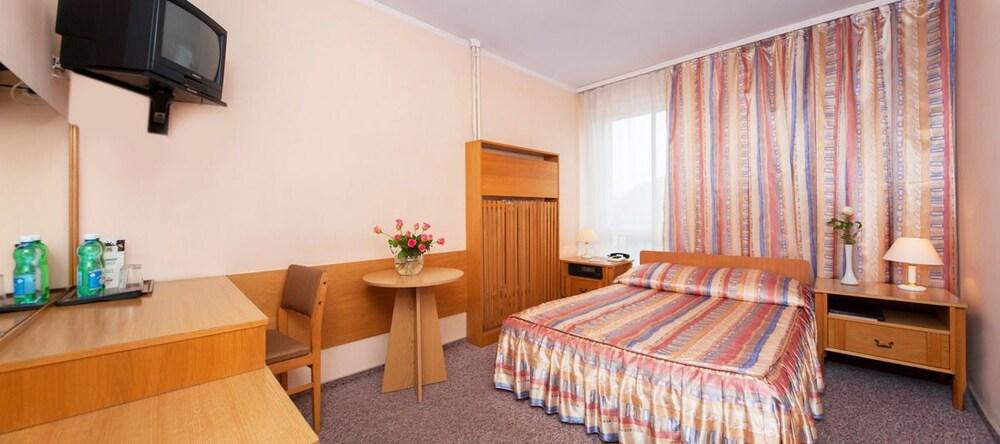 Hotel Gromada Łomża Lomza Exterior foto